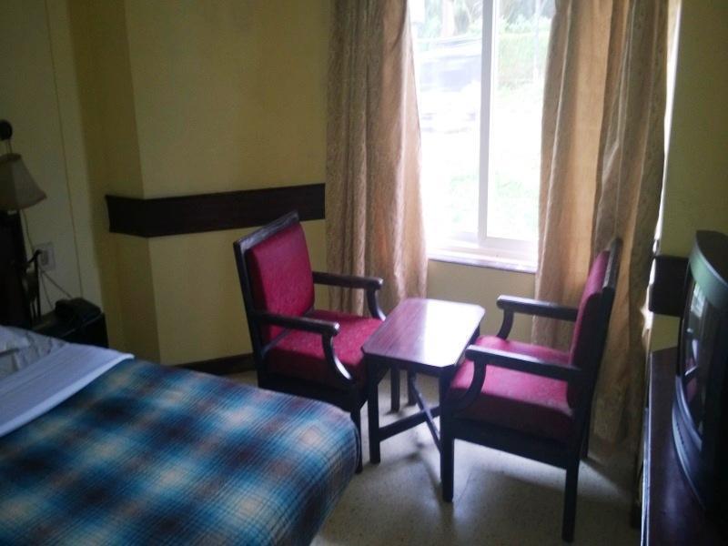 Hotel New Rajdarshan Madikeri Exterior photo
